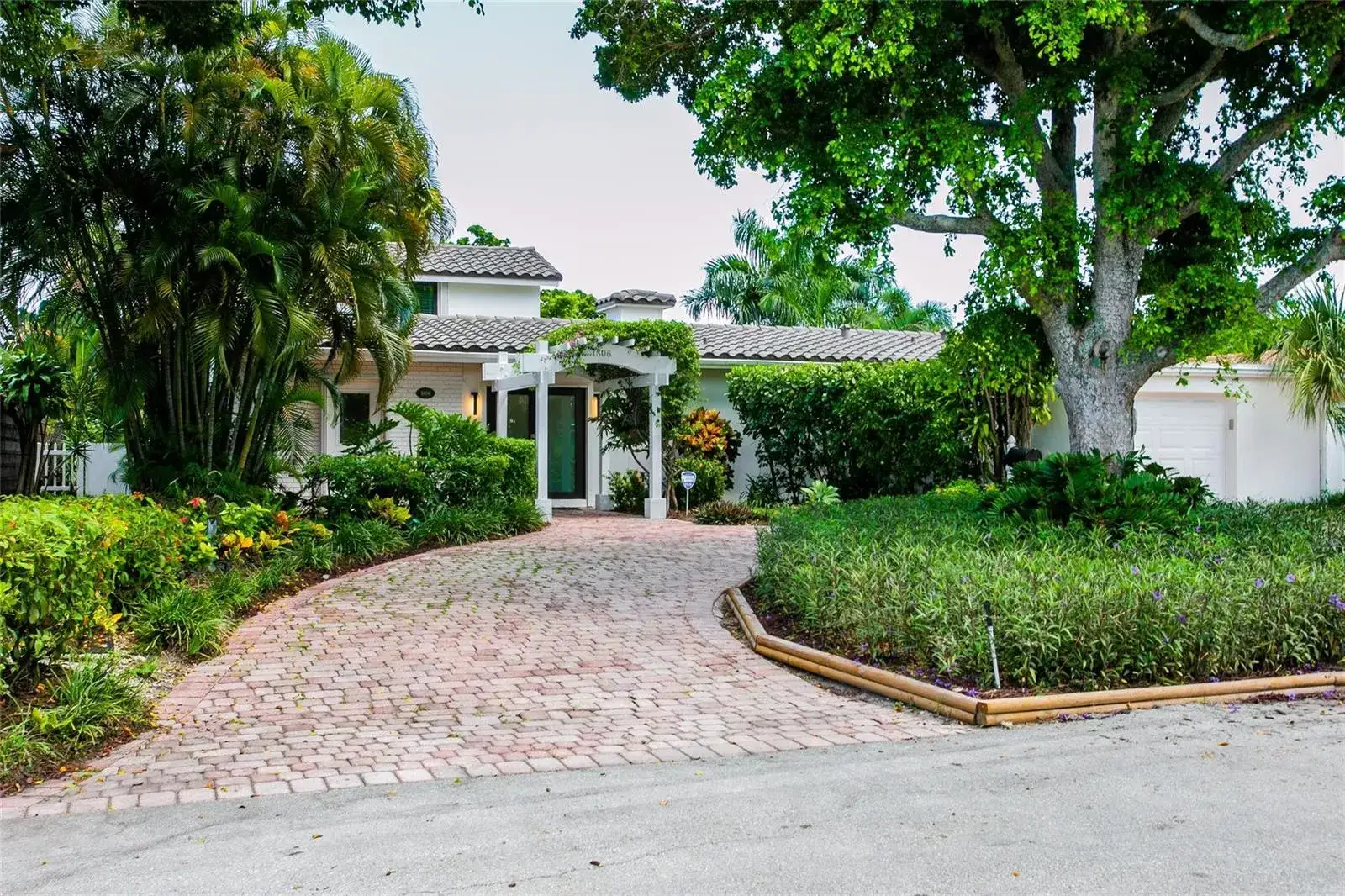 3 bedroom 3 bath Residential Lease for rent at 1806 NE 22nd Terrace, Fort Lauderdale FL 33305