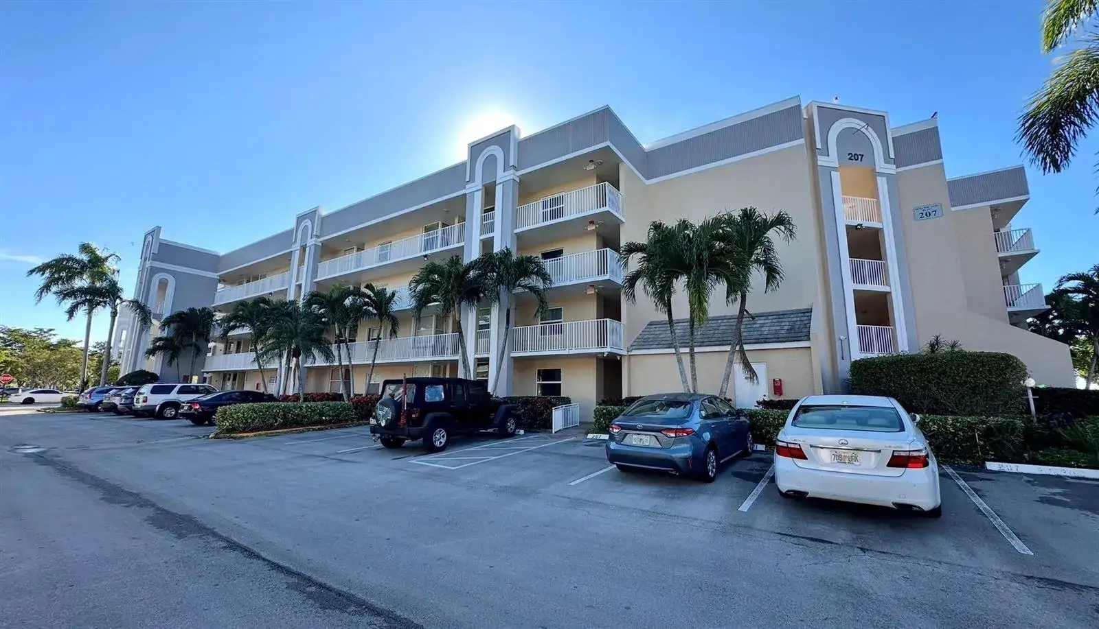 2 bedroom 2 bath Residential for sale at 10382 NW 24th Place # 107, Sunrise FL 33322