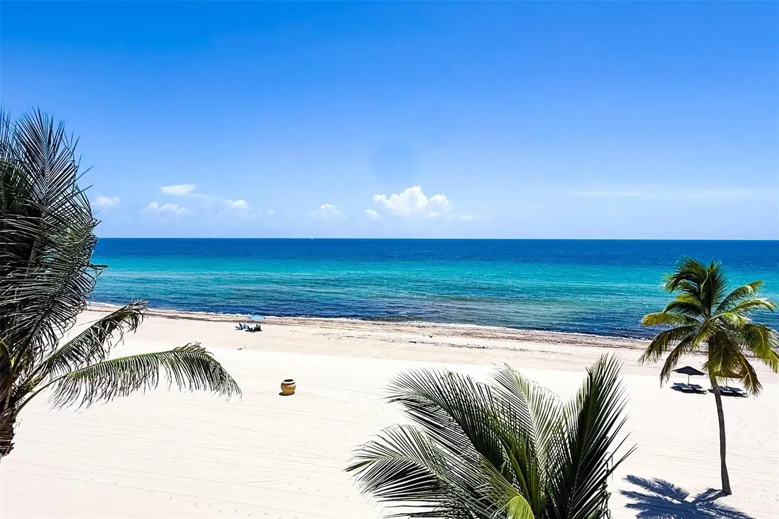 3 bedroom 3 bath Residential for sale at 2205 S Surf Road # 4b, Hollywood FL 33019