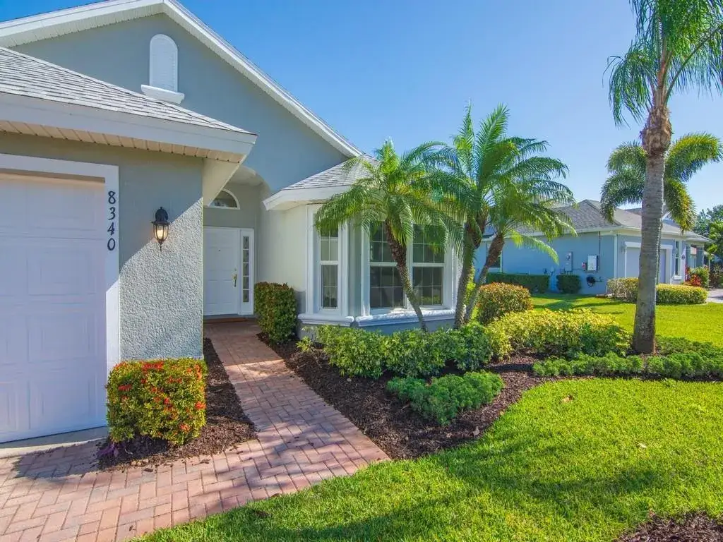 3 bedroom 2 bath Residential for sale at 8340 Paladin Square, Vero Beach FL 32967
