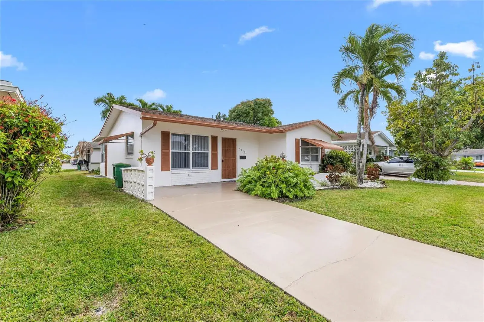2 bedroom 1 bath Residential for sale at 5710 NW 68th Terrace, Tamarac FL 33321