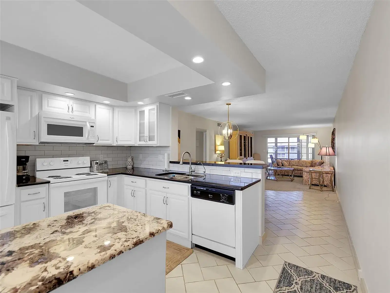 2 bedroom 2 bath Residential for sale at 3005 Portofino Isle # G4, Coconut Creek FL 33066