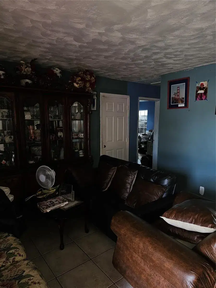 2 bedroom 1 bath Residential for sale at 2510 NW 6 Street, Pompano Beach FL 33069