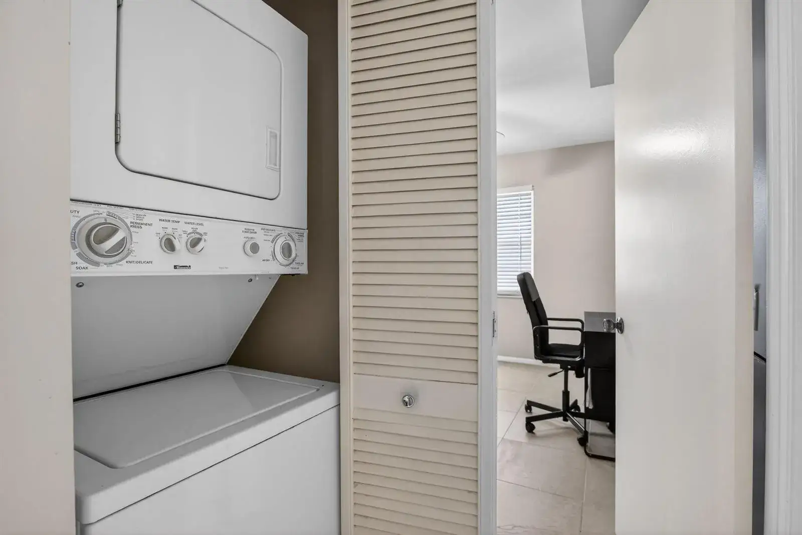 2 bedroom 2 bath Residential for sale at 2003 Granada Drive # L4, Coconut Creek FL 33066