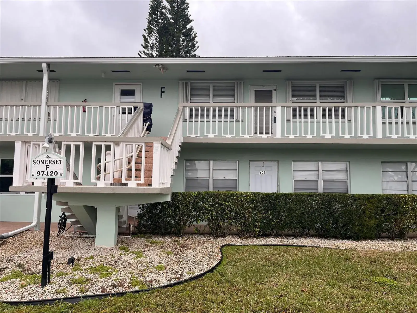 2 bedroom 2 bath Residential for sale at 102 Somerset F # 102, West Palm Beach FL 33417