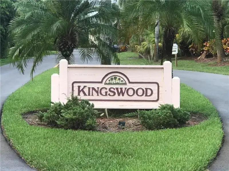 1 bedroom 1 bath Residential for sale at 2950 SE Ocean Boulevard # 5, Stuart FL 34996