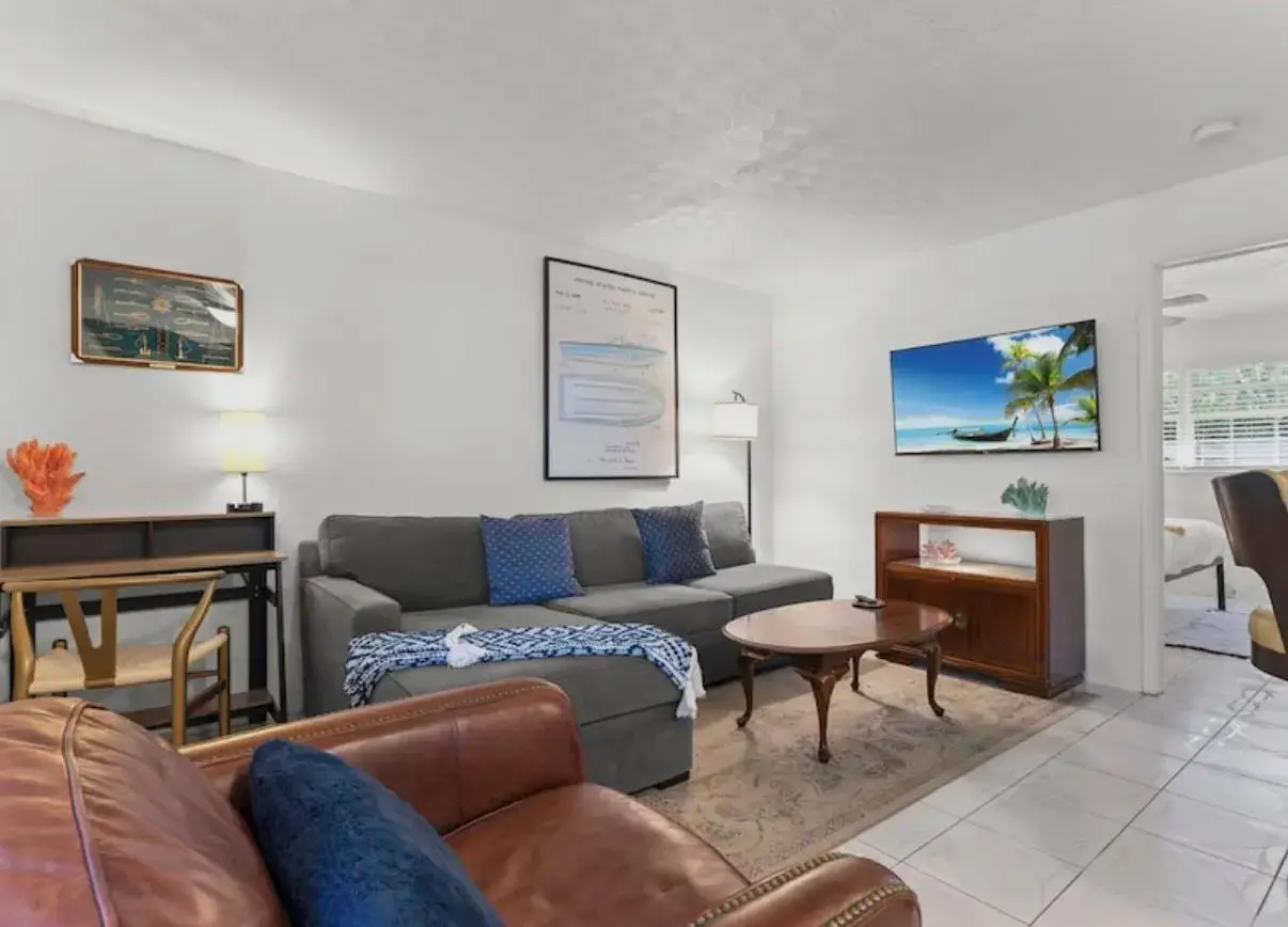1 bedroom 1 bath Residential Lease for rent at 820 NE 16th Avenue # 4, Fort Lauderdale FL 33304