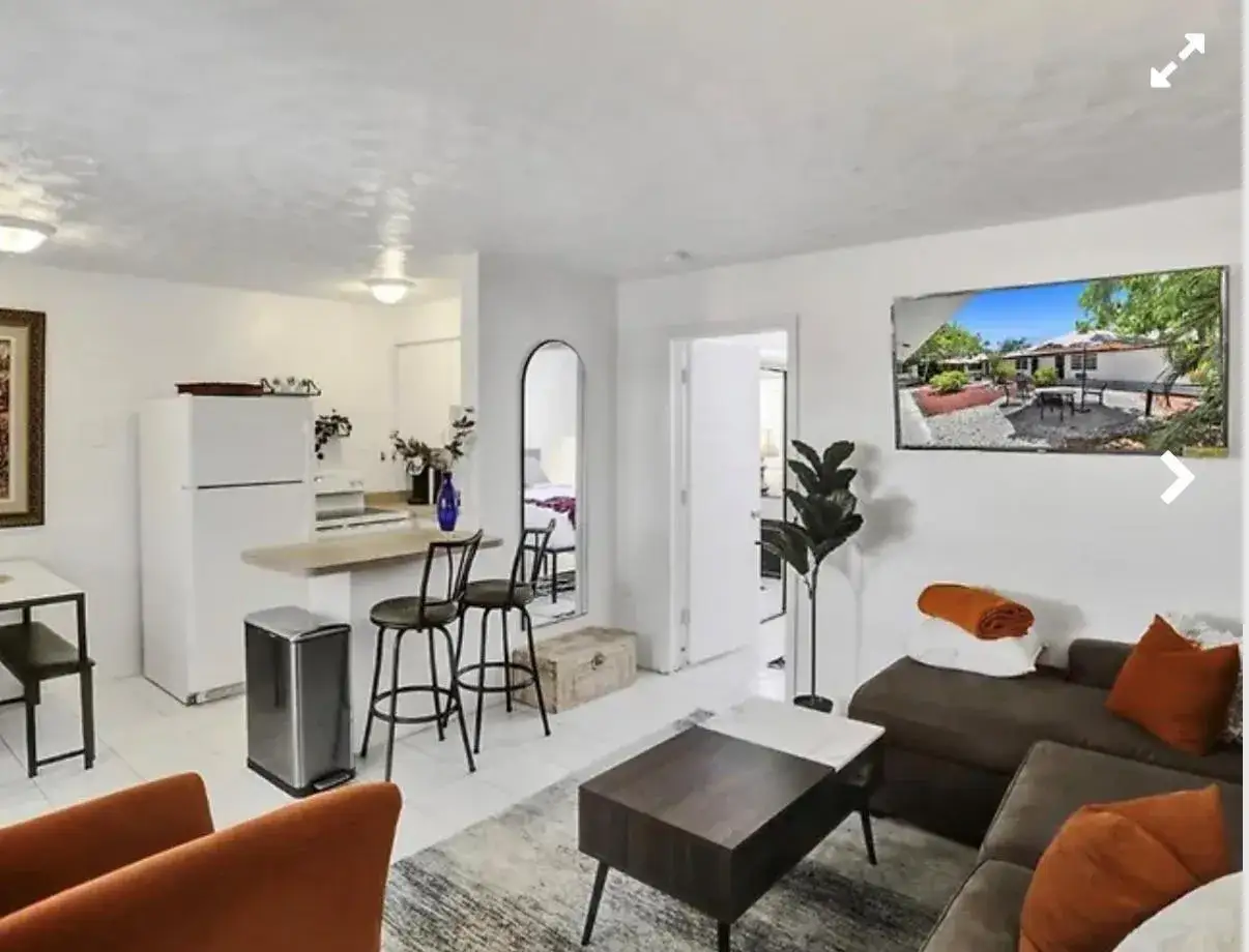 1 bedroom 1 bath Residential Lease for rent at 820 NE 16th Avenue # 2, Fort Lauderdale FL 33304