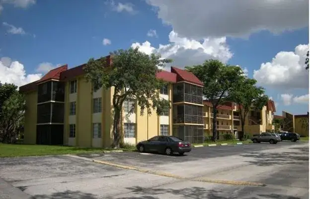 2 bedroom 2 bath Residential for sale at 3490 Foxcroft Road # 317, Miramar FL 33025