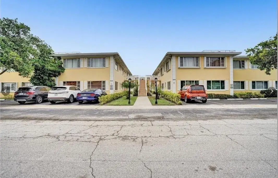 2 bedroom 2 bath Residential for sale at 5820 NE 22nd Way # 628, Fort Lauderdale FL 33308