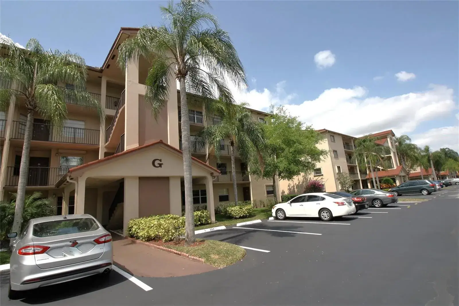 2 bedroom 2 bath Residential for sale at 1200 SW 130th Avenue # G, Hollywood FL 33027