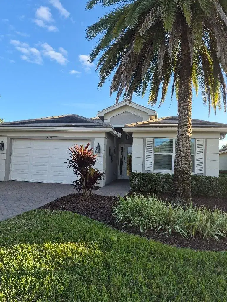 2 bedroom 2 bath Residential for sale at 10742 SW Matisse Lane, Port St. Lucie FL 34987