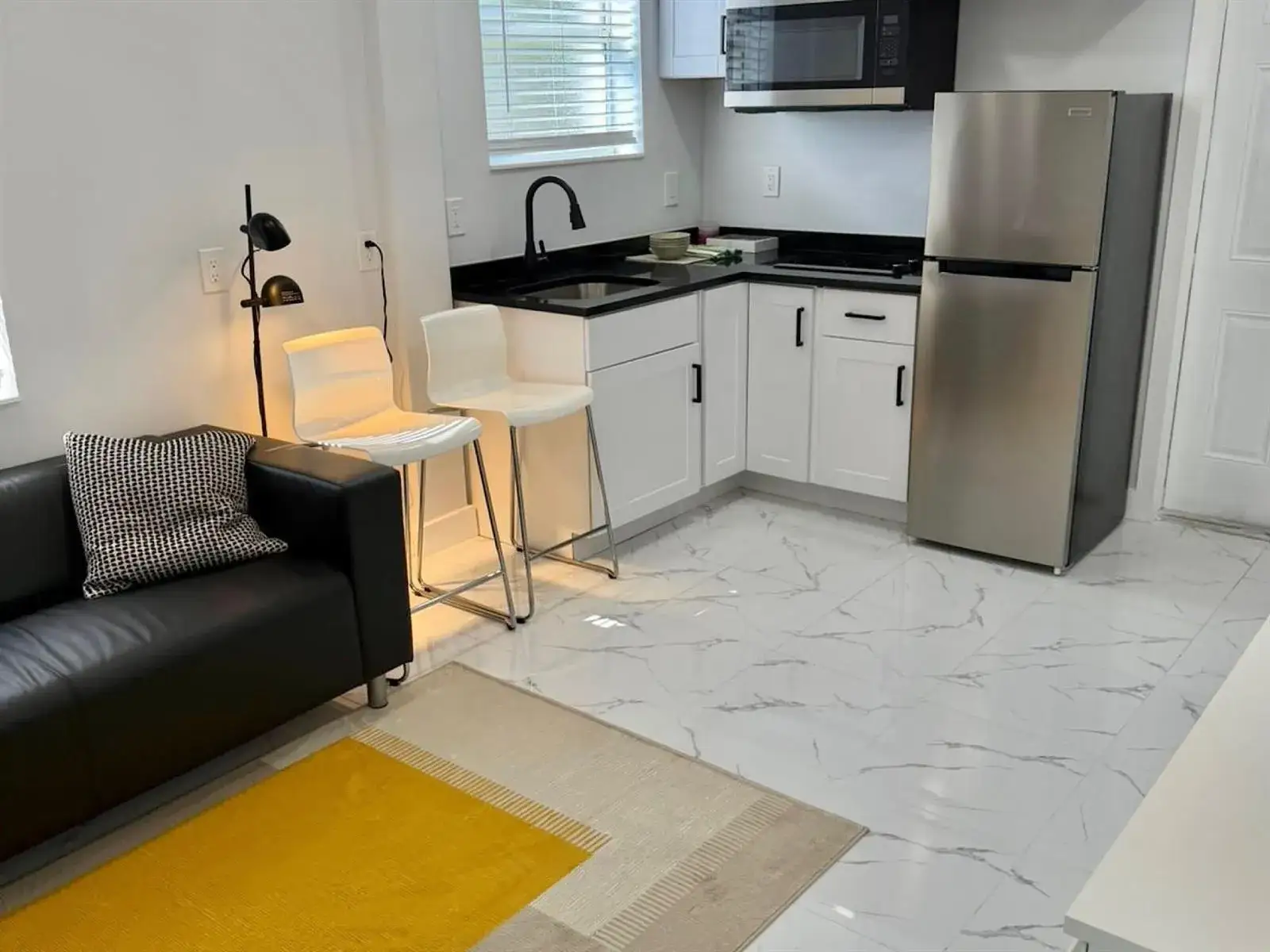 851 NW 4th Avenue, Pompano Beach FL 33060