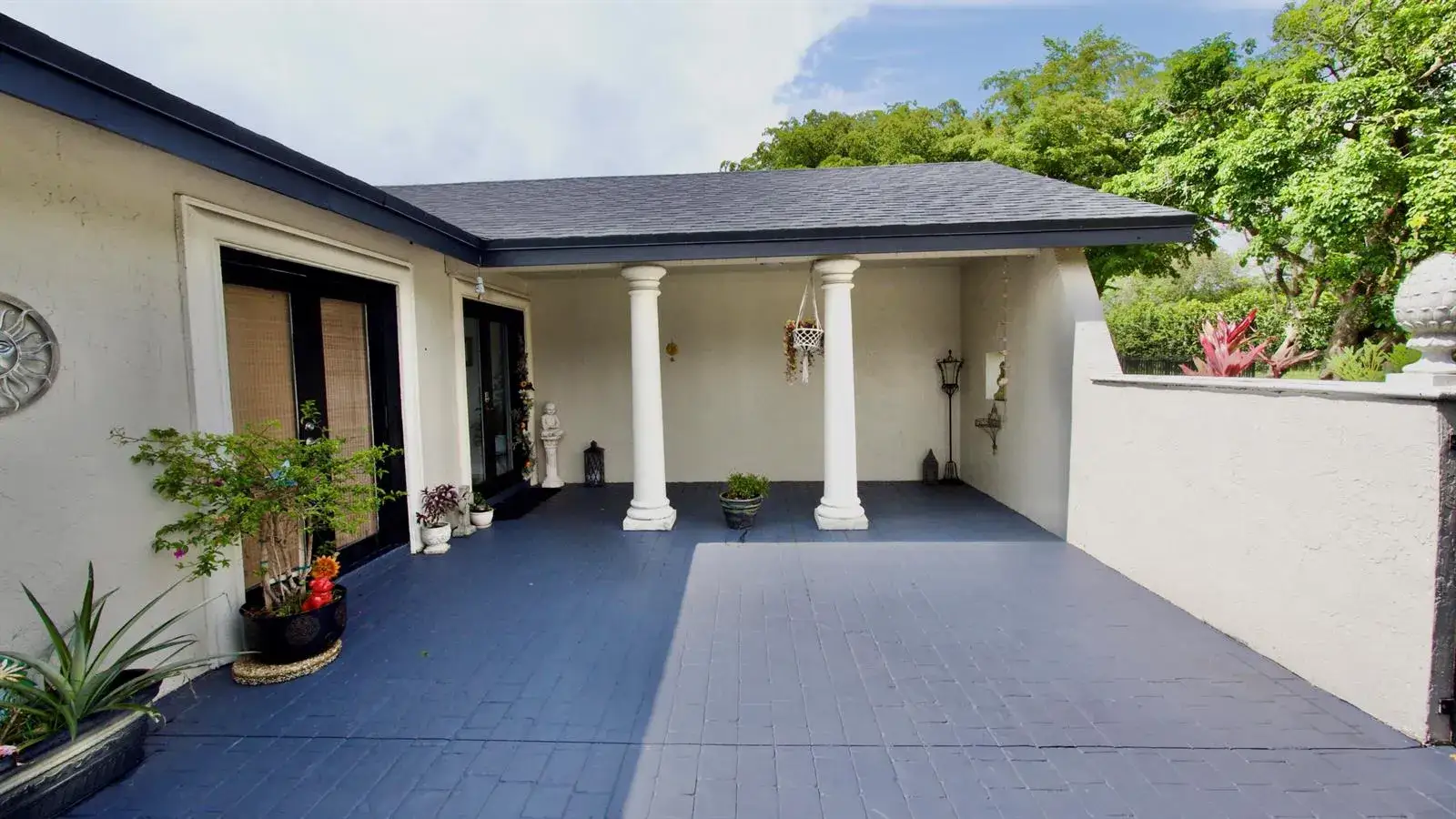 7 bedroom 4 bath Residential for sale at 5191 SW 109th Avenue, Davie FL 33328