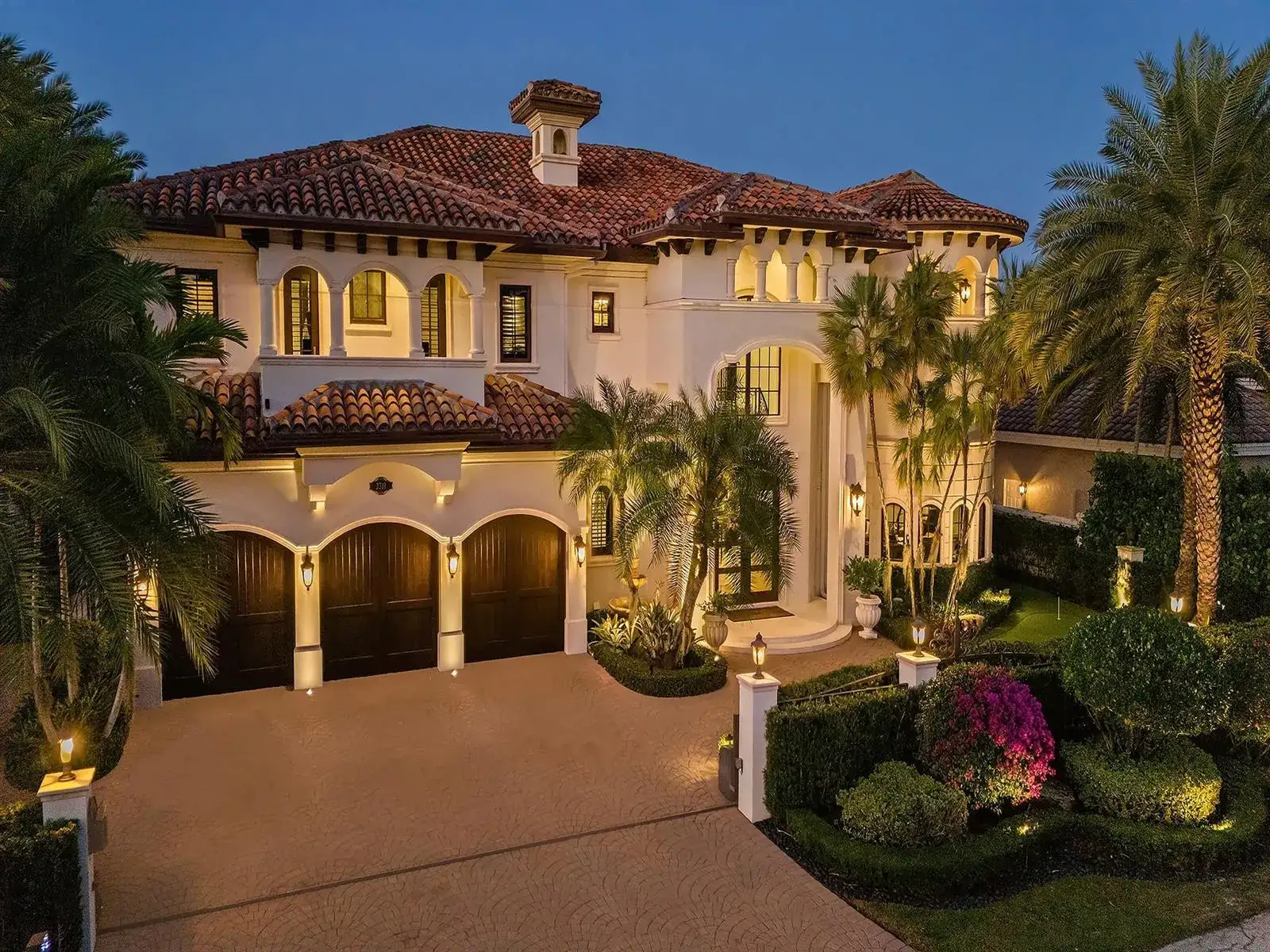 5 bedroom 5 bath Residential for sale at 2319 NE 28th Street, Lighthouse Point FL 33064