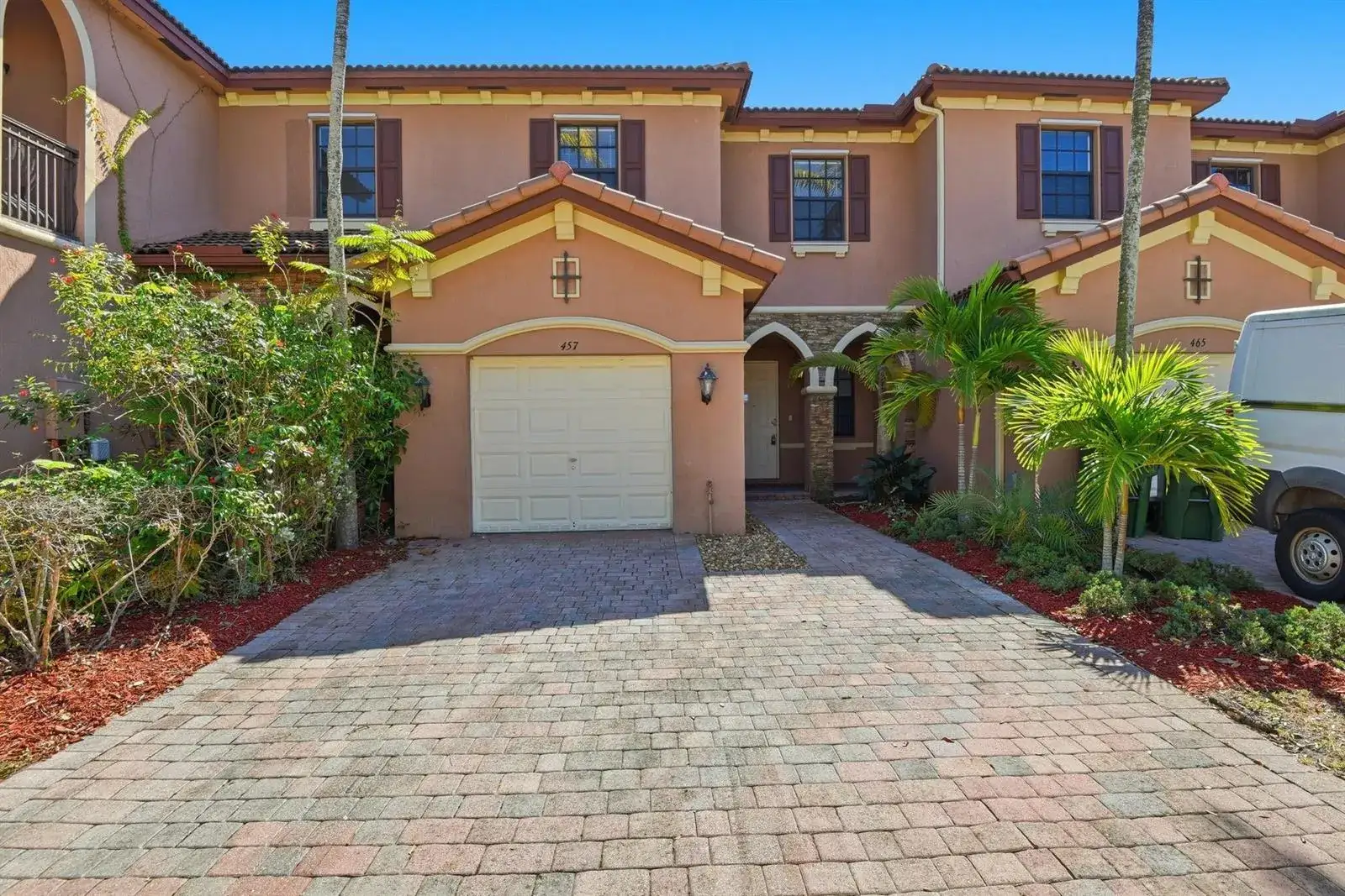 3 bedroom 2 bath Residential for sale at 457 SE 37th Place # 457, Homestead FL 33033
