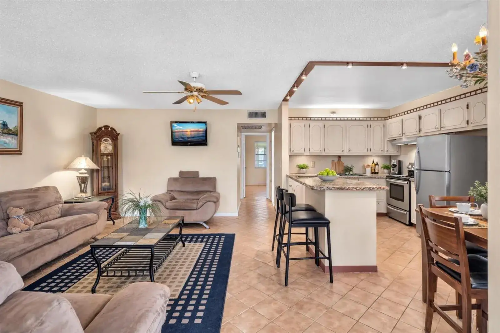 2 bedroom 1 bath Residential for sale at 238 Ventnor Q # 238, Deerfield Beach FL 33442