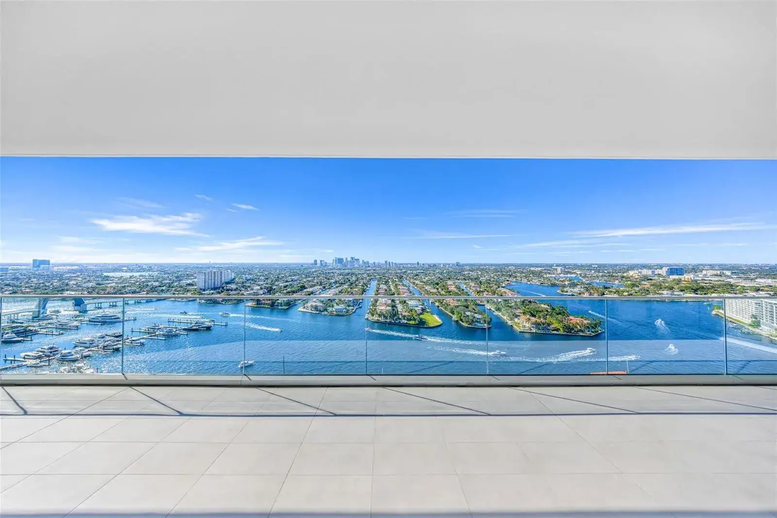 2 bedroom 2 bath Residential for sale at 153 N Seabreeze, Fort Lauderdale FL 33304