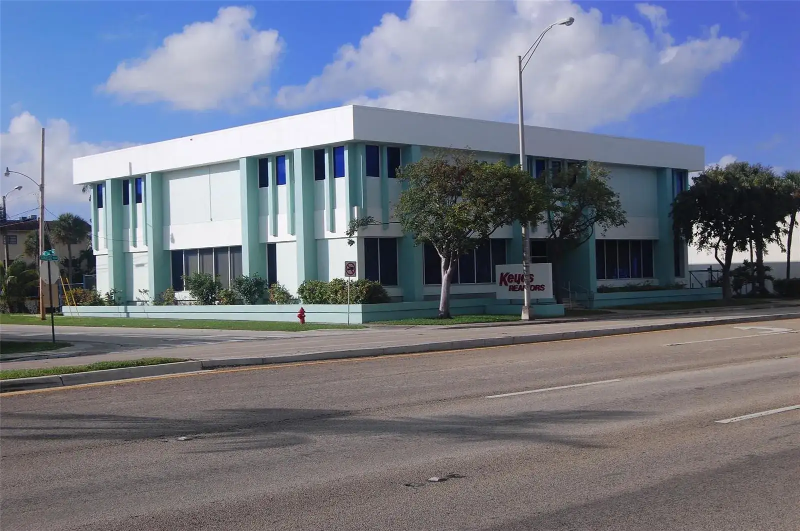 1520 E Sunrise, Fort Lauderdale FL 33304