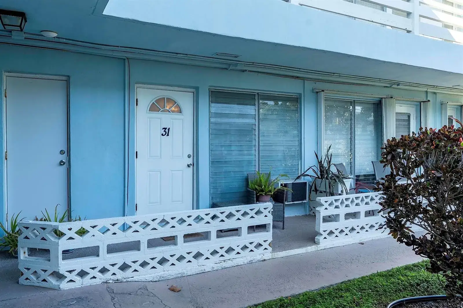 1 bedroom 1 bath Residential for sale at 2700 NE 135th Street # 31, North Miami FL 33181