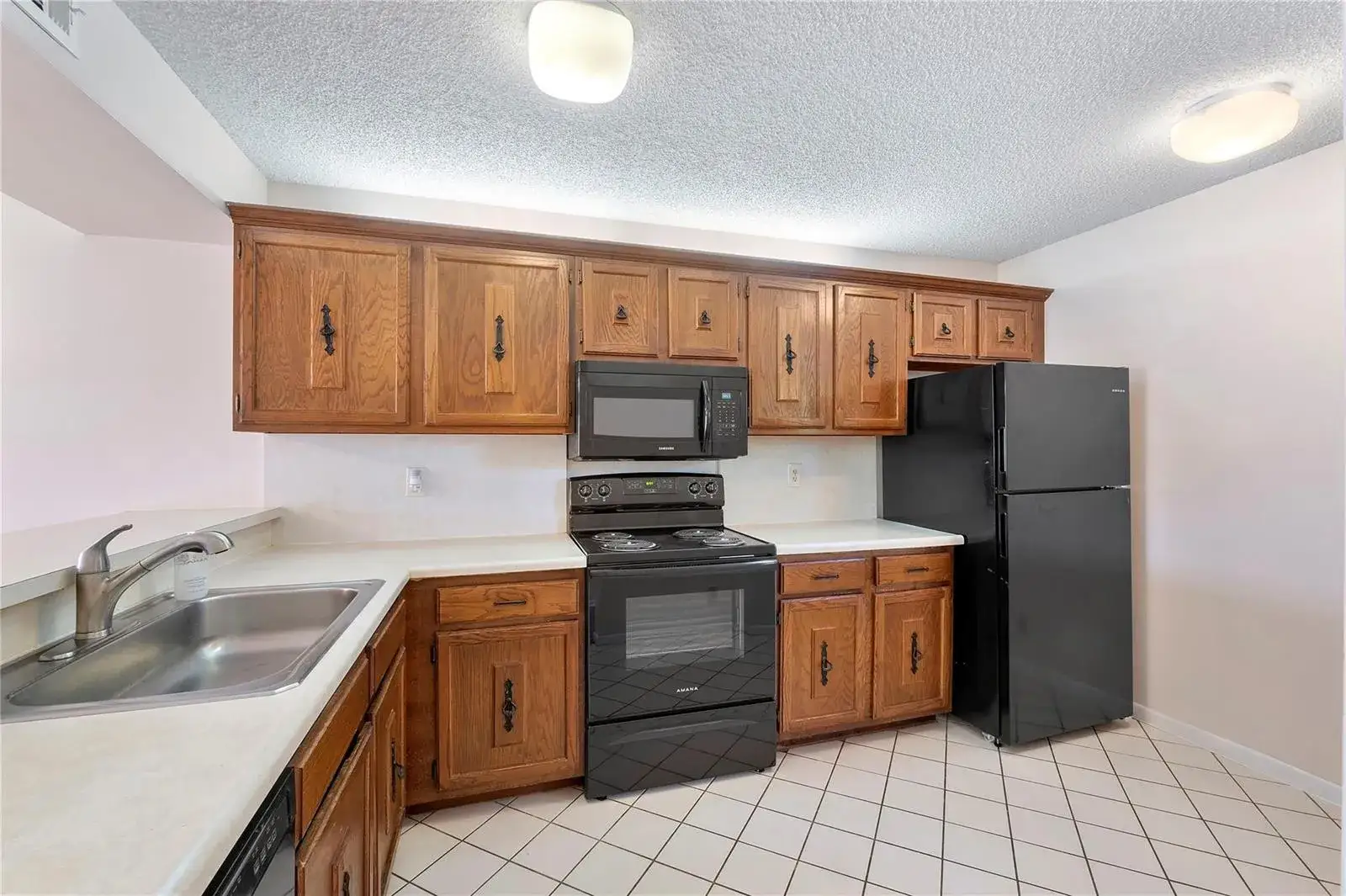 2 bedroom 2 bath Residential Lease for rent at 6519 Coral Lake Drive # 207, Margate FL 33063