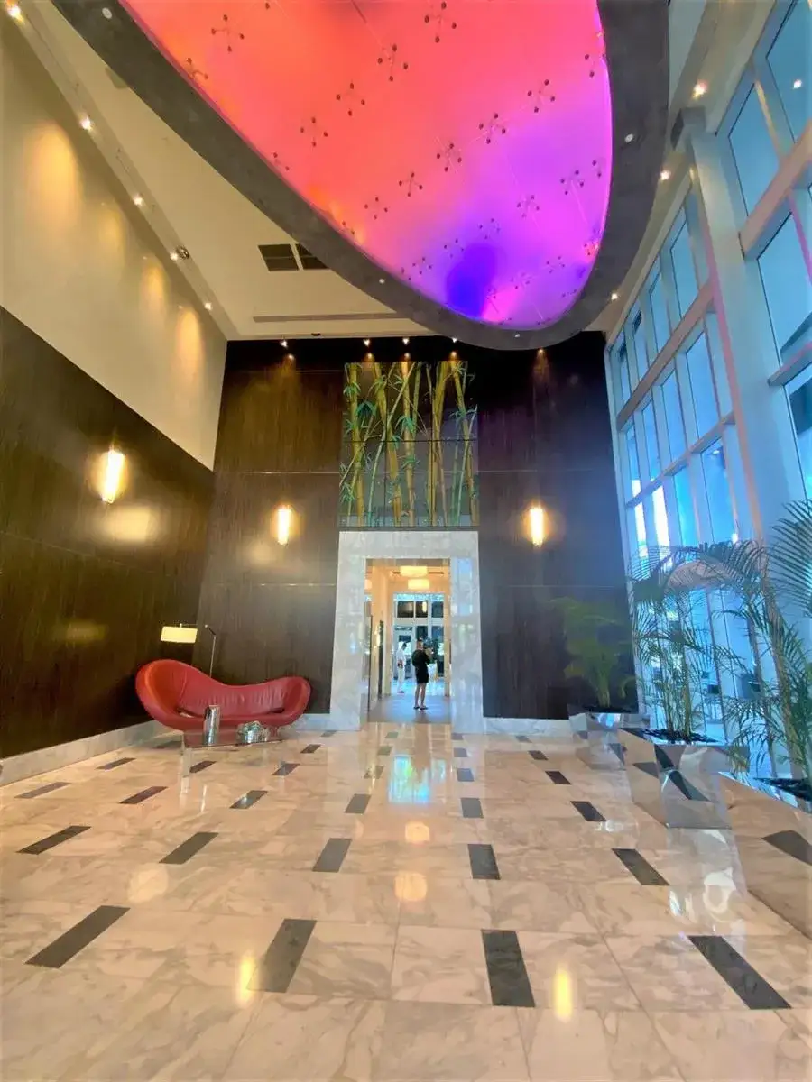 1 bedroom 1 bath Residential for sale at 185 SW 7th Street # 3708, Miami FL 33130
