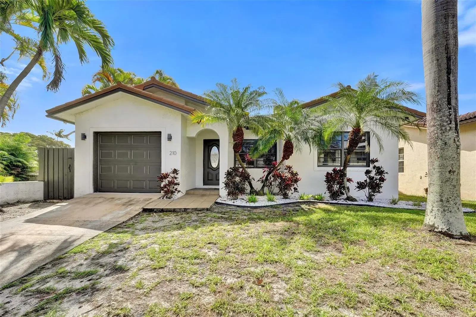 210 SE Park Street, Dania Beach FL 33004