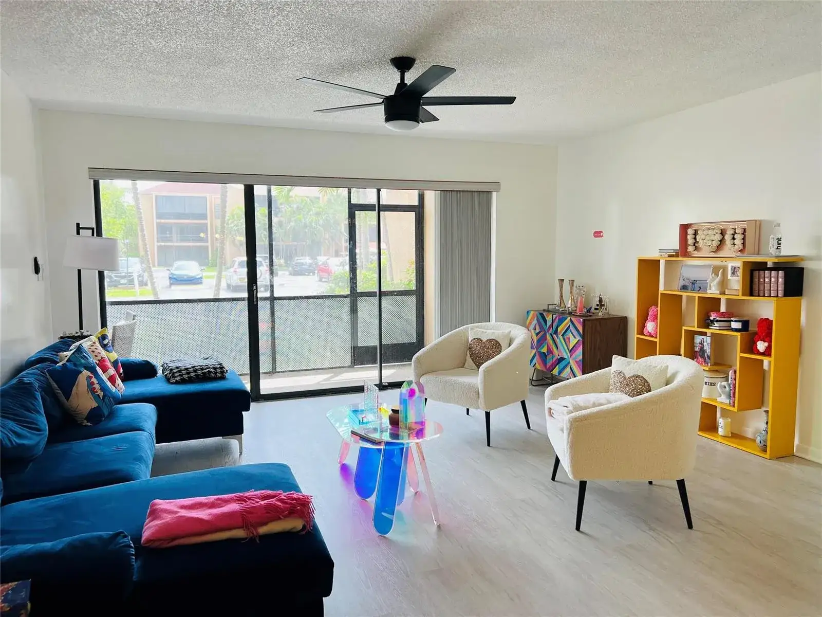 2 bedroom 2 bath Residential for sale at 4040 N Hills Drive # 7, Hollywood FL 33021