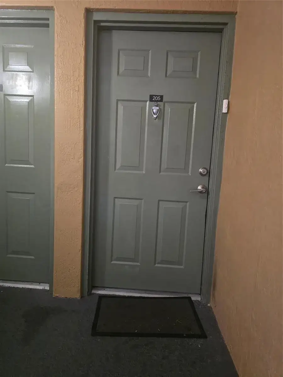 3 bedroom 2 bath Residential Lease for rent at 7970 N Nob Hill Road # 205, Tamarac FL 33321