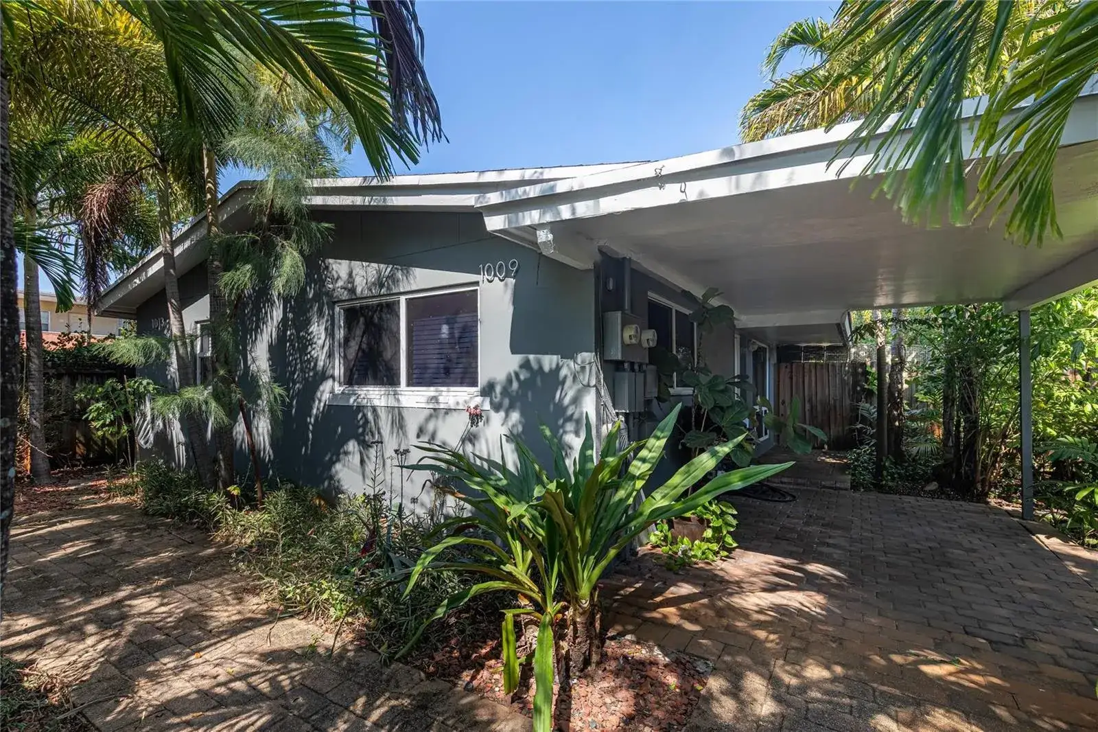 1009 NE 23rd Drive, Wilton Manors FL 33305