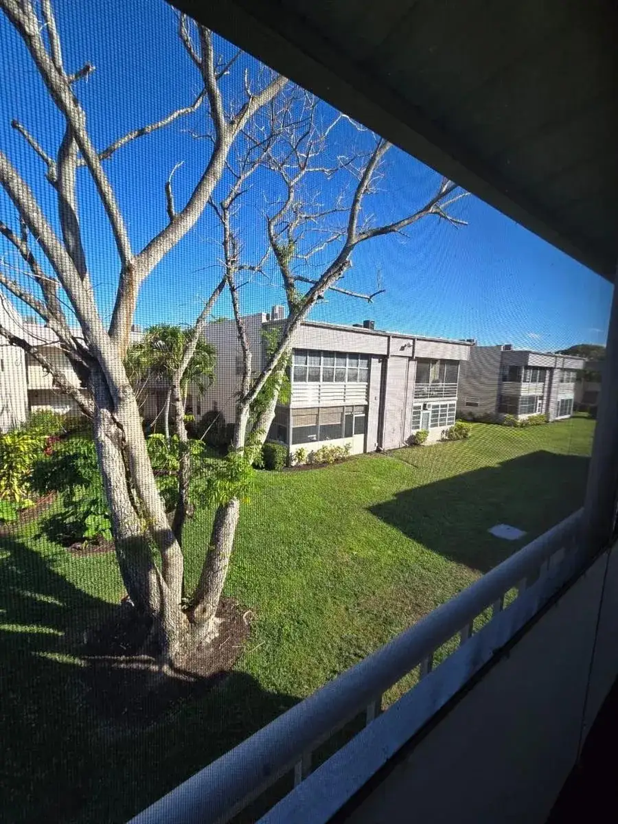 1 bedroom 1 bath Residential Lease for rent at 278 Flanders F # 278, Delray Beach FL 33484