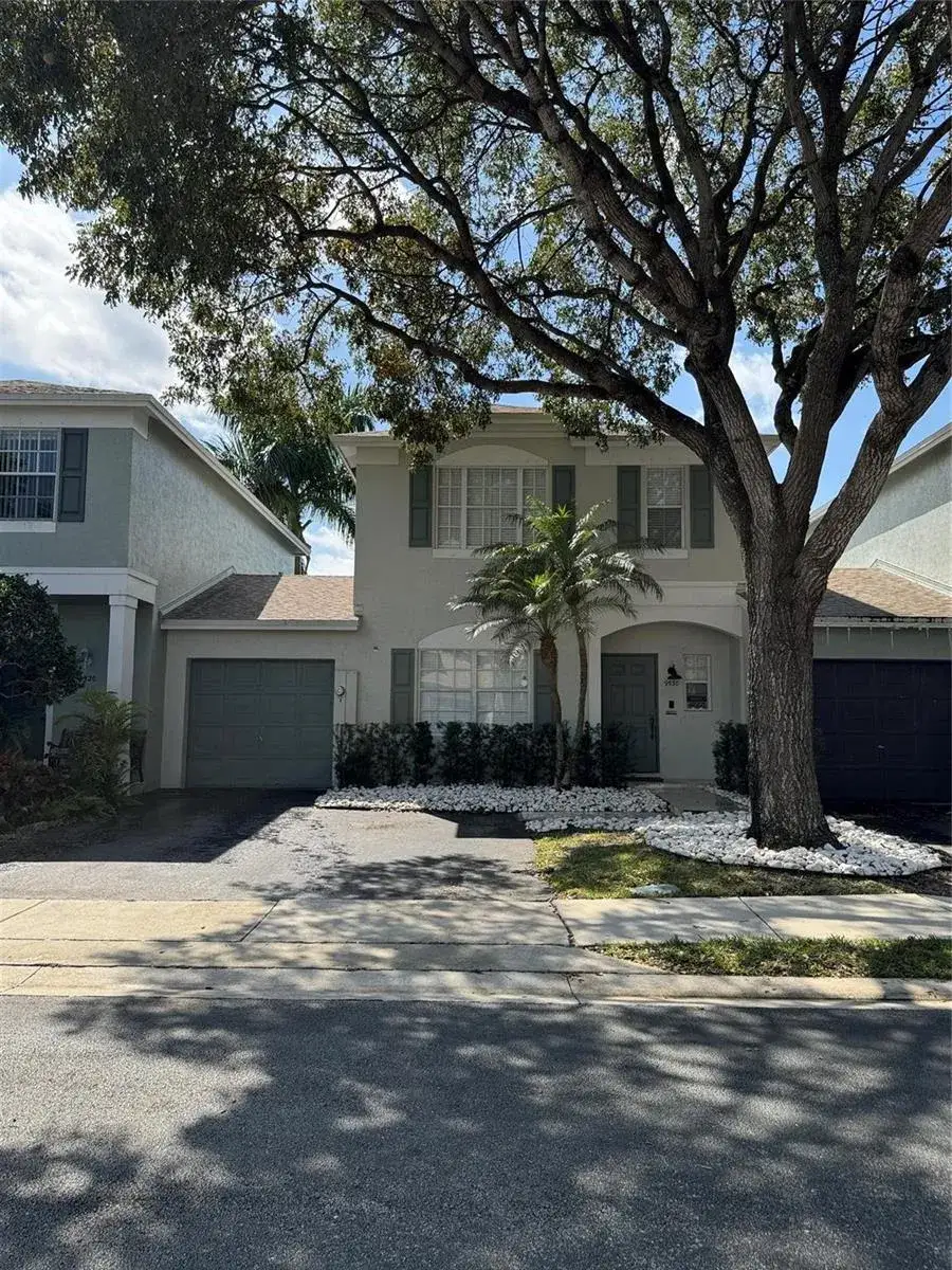 2 bedroom 2 bath Residential for sale at 9530 E Plum Harbor Way, Tamarac FL 33321