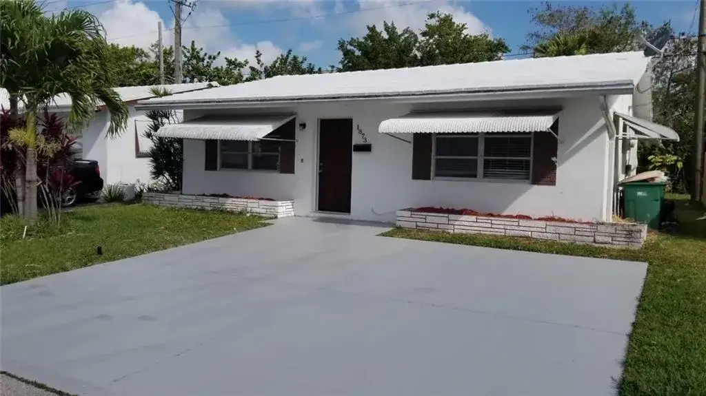 2 bedroom 1 bath Residential Lease for rent at 1873 NW 46th Street, Fort Lauderdale FL 33309