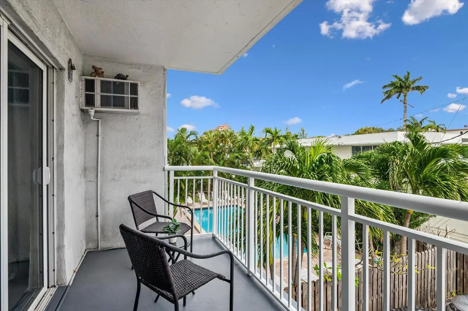2 bedroom 1 bath Residential for sale at 720 Orton Avenue # 206, Fort Lauderdale FL 33304