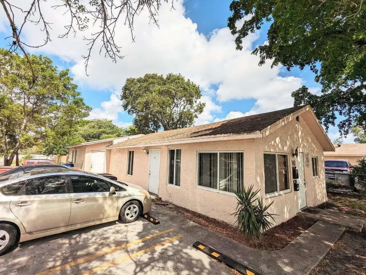 Residential Income for sale at 141 NW 10th Street, Pompano Beach FL 33060