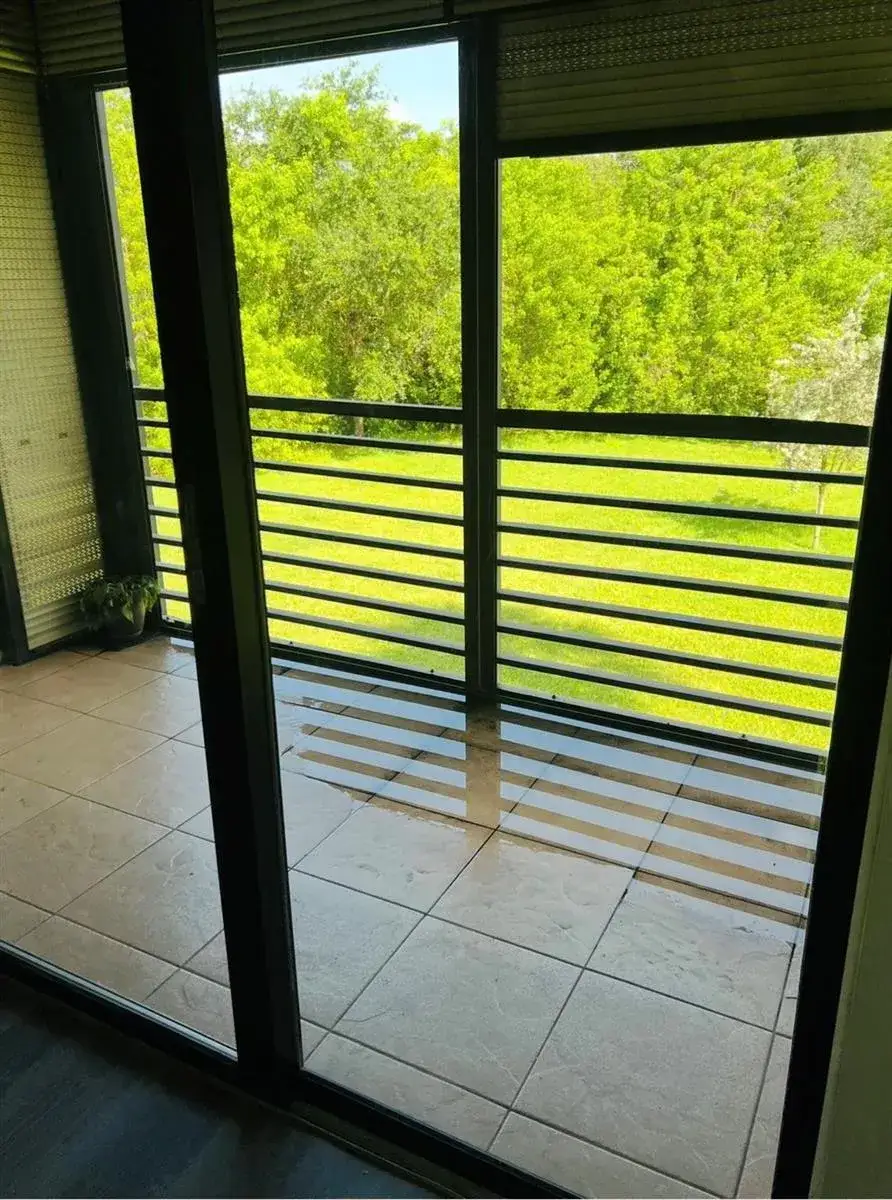 2 bedroom 2 bath Residential for sale at 6301 N University Drive # 204, Tamarac FL 33321