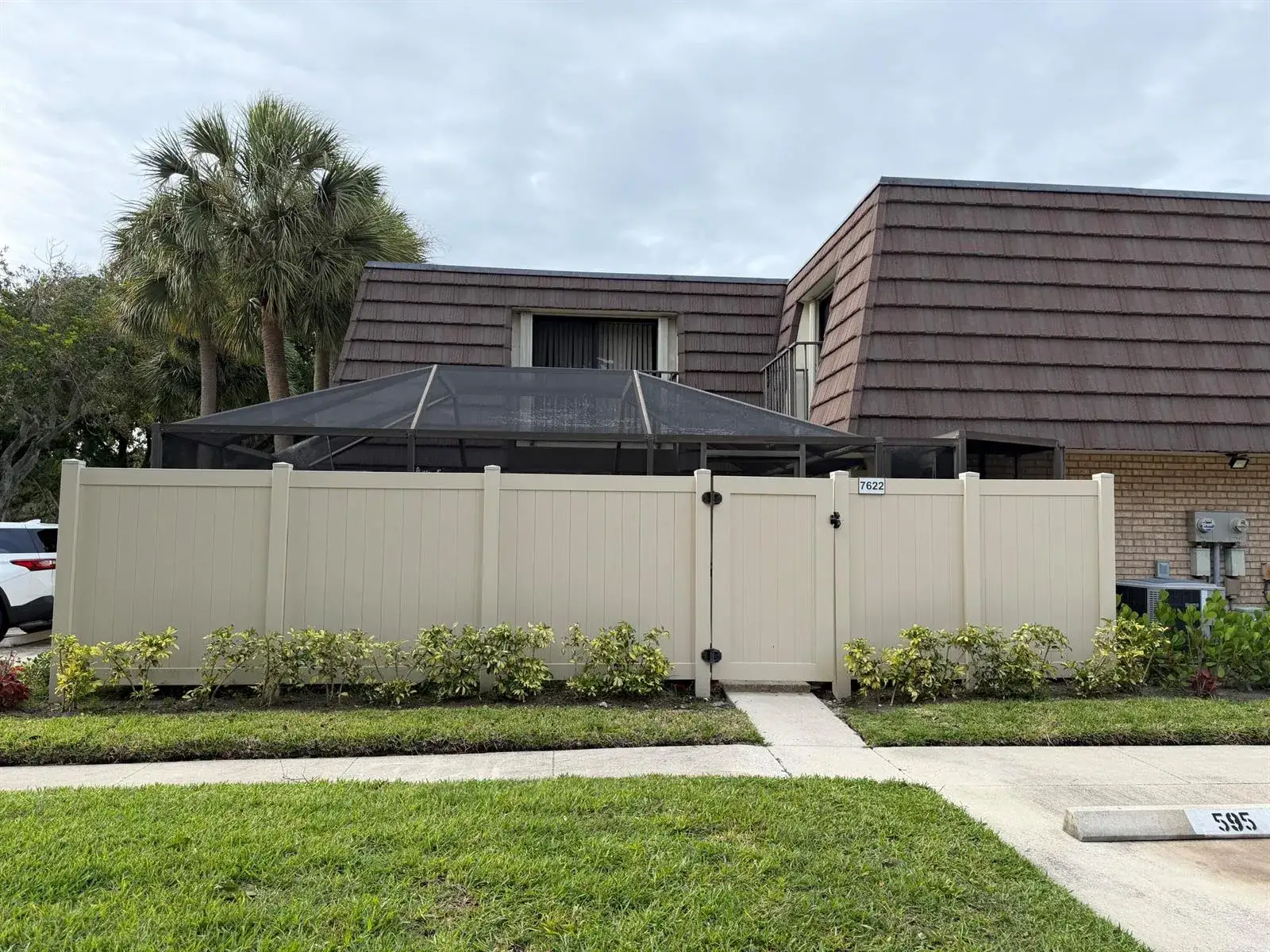 2 bedroom 2 bath Residential for sale at 7622 N 76th Way # 200, West Palm Beach FL 33407