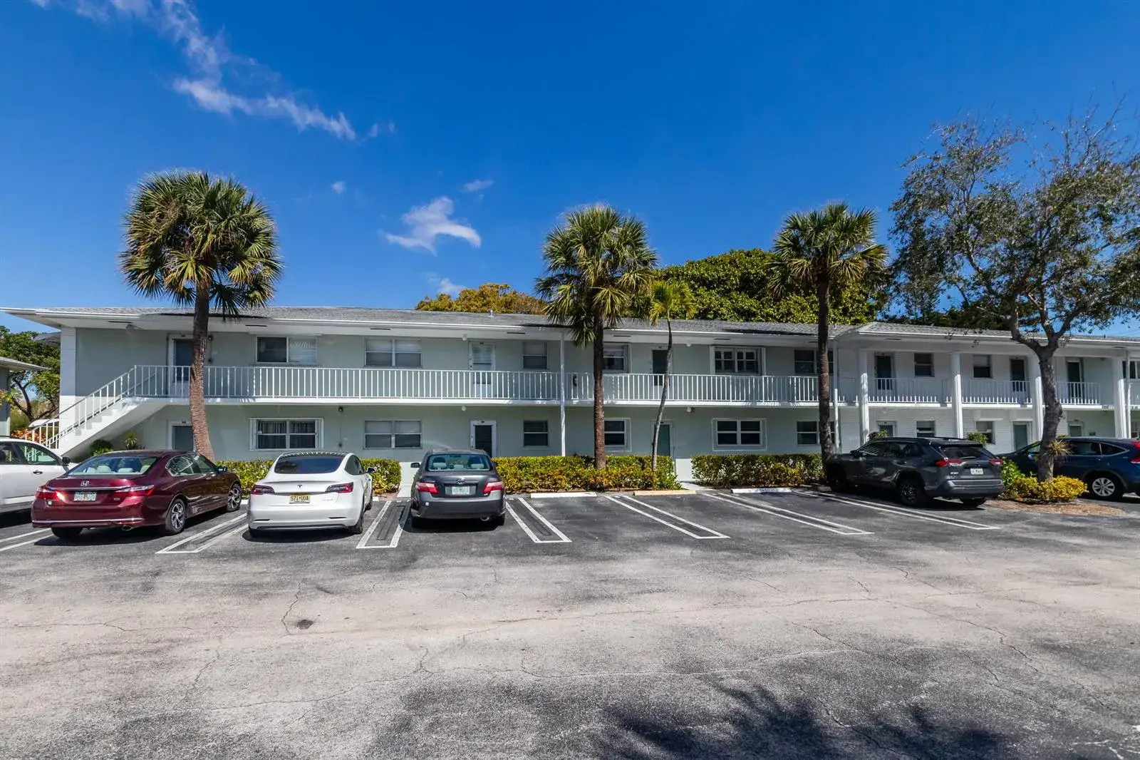2 bedroom 2 bath Residential for sale at 2300 NW 22nd Avenue # 112, Delray Beach FL 33445
