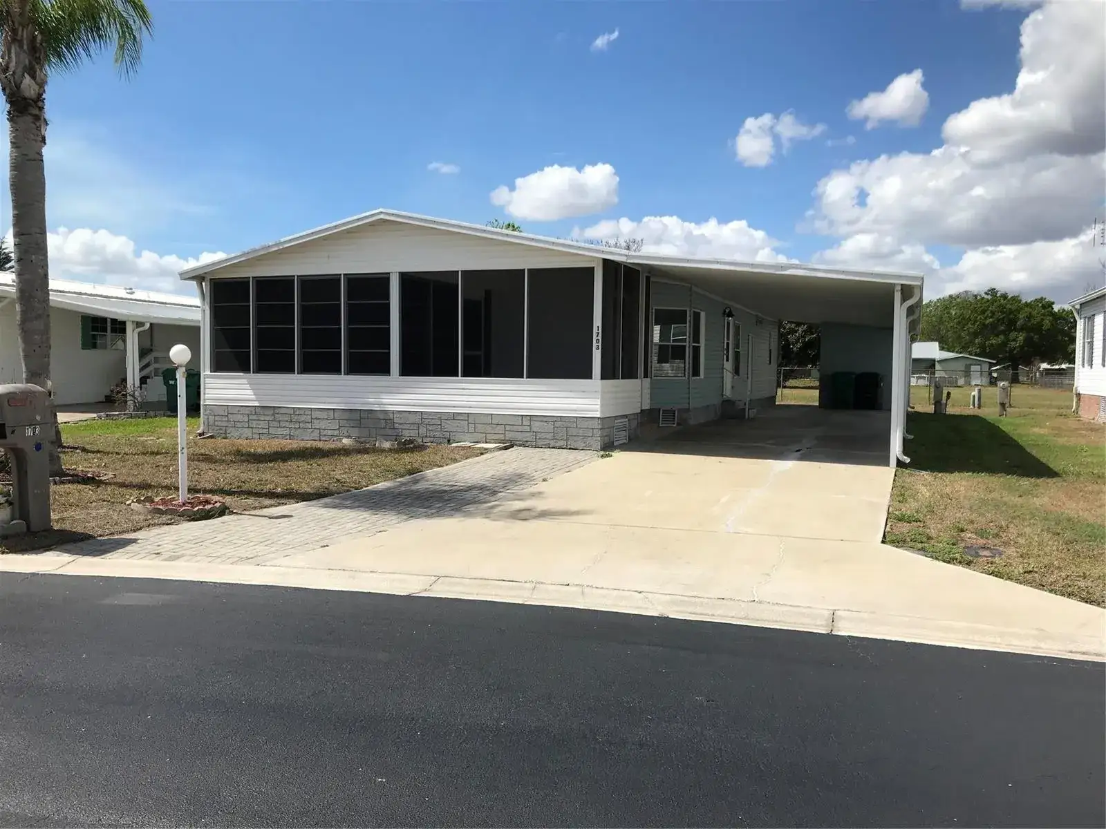 2 bedroom 2 bath Residential for sale at 1703 SW 35th Circle, Okeechobee FL 34974
