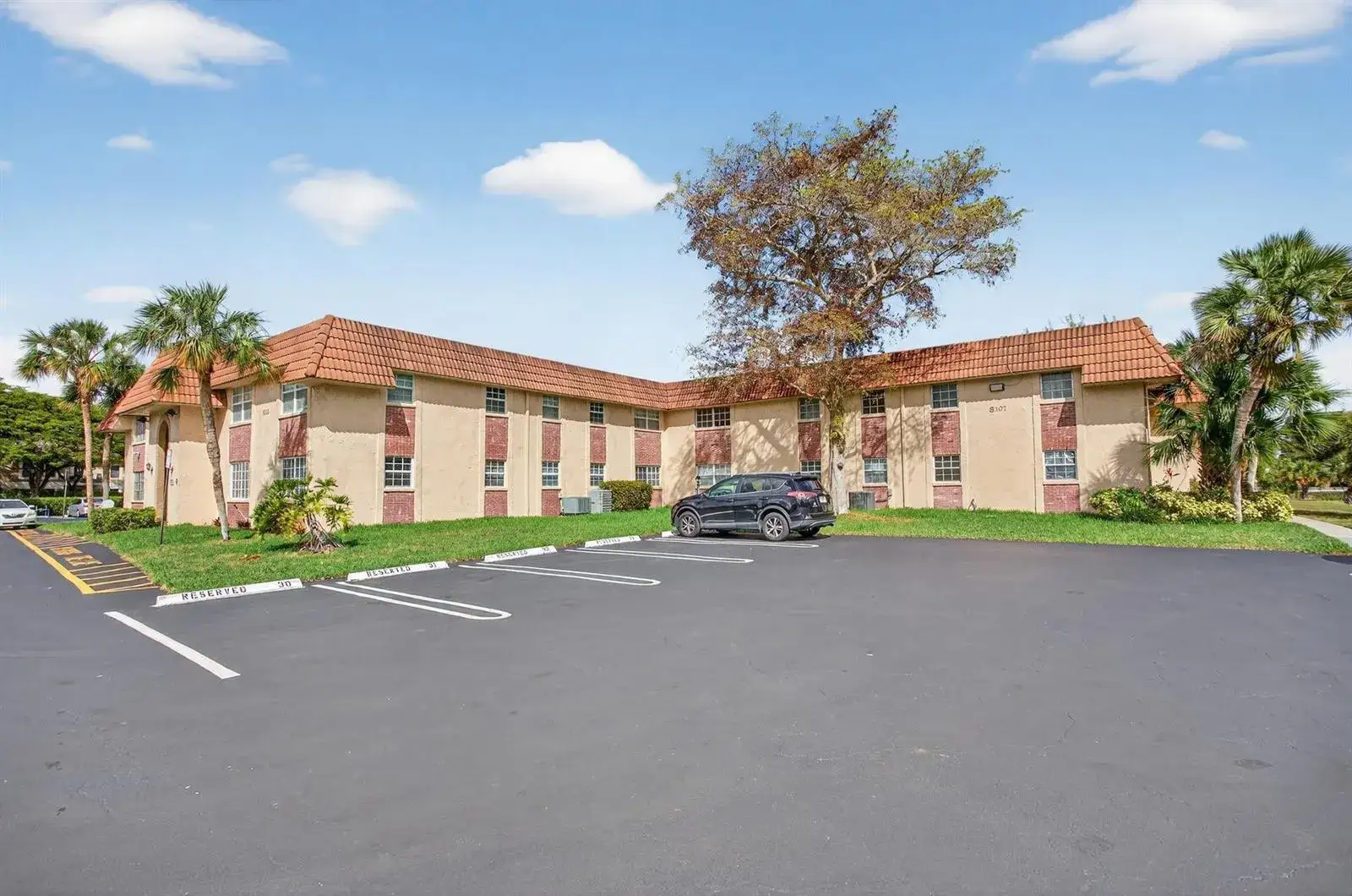 3 bedroom 2 bath Residential for sale at 8105 NW 27th Street # 3, Coral Springs FL 33065