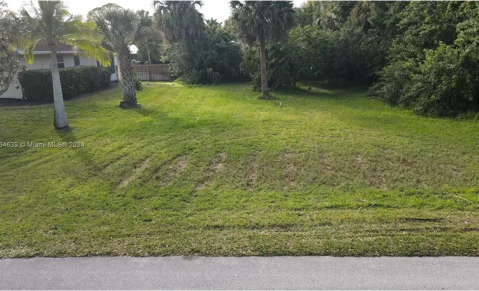 755 38th Court, Vero Beach FL 32968