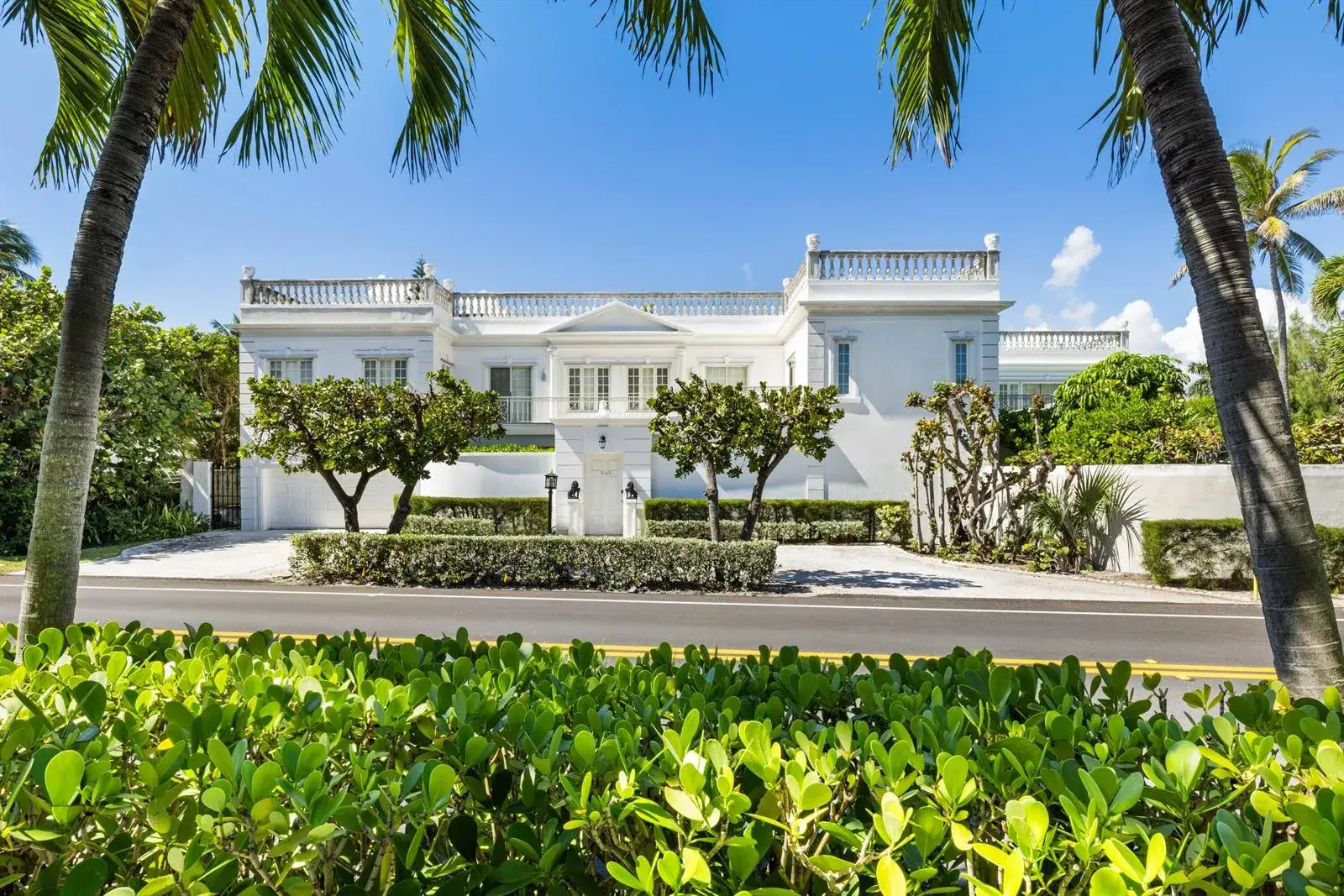 5 bedroom 7 bath Residential for sale at 1048 S Ocean Boulevard, Palm Beach FL 33480