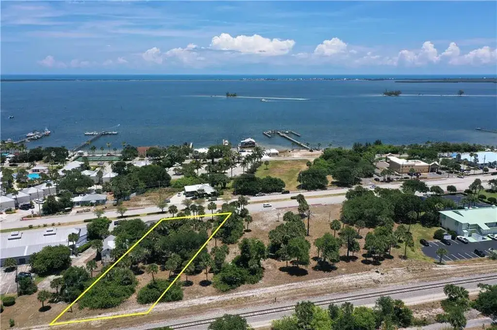 1531 Us Highway 1 Highway, Sebastian FL 32958