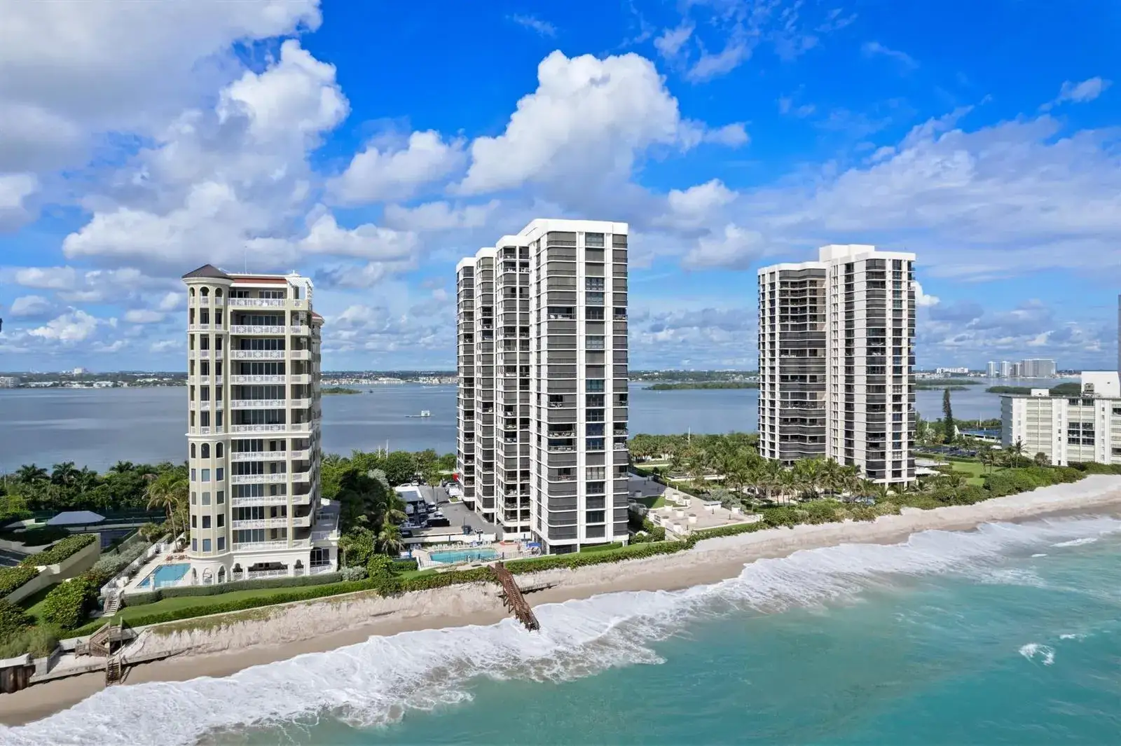 3 bedroom 3 bath Residential for sale at 5380 N Ocean Drive # 10d, Riviera Beach FL 33404