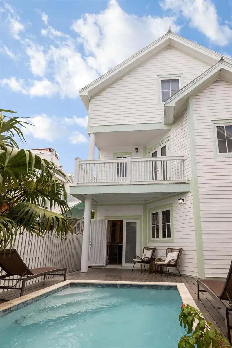 3 bedroom 2 bath Residential for sale at 1011 Simonton Street # 1, Key West FL 33040