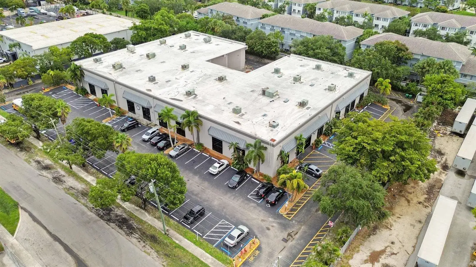 Commercial Sale for sale at 3698 NW 15th Street, Lauderhill FL 33311