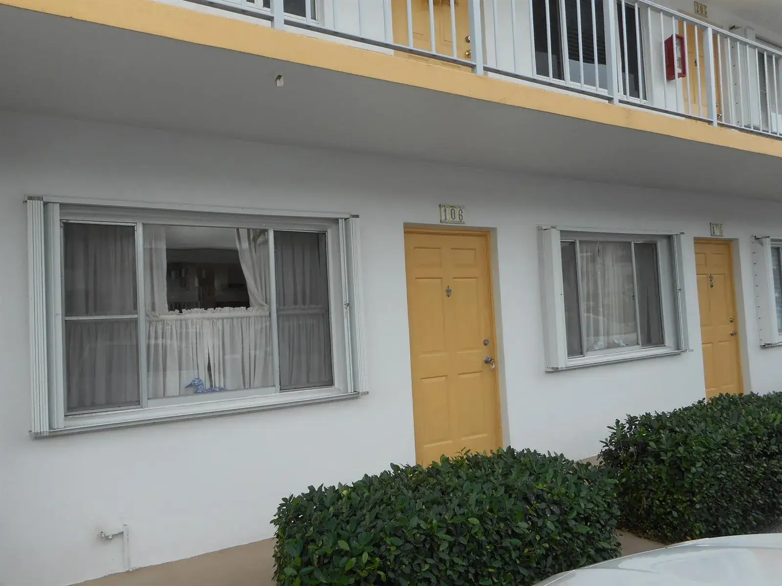 2 bedroom 1 bath Residential for sale at 3322 Cynthia Lane # 106, FL 33461