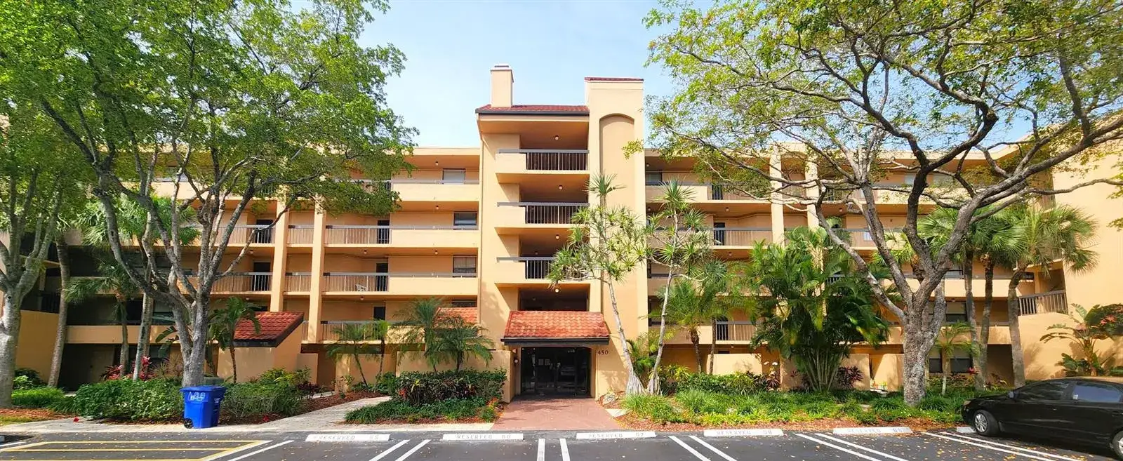 2 bedroom 2 bath Residential for sale at 450 Egret Circle # 9305, Delray Beach FL 33444