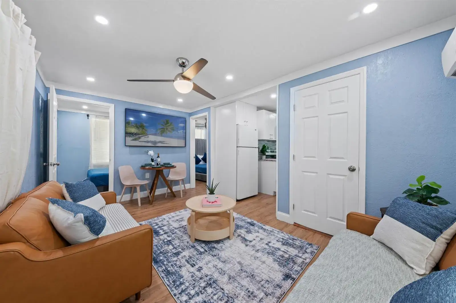 2 bedroom 1 bath Residential Lease for rent at 420 Avenida Alegre # 3, West Palm Beach FL 33405
