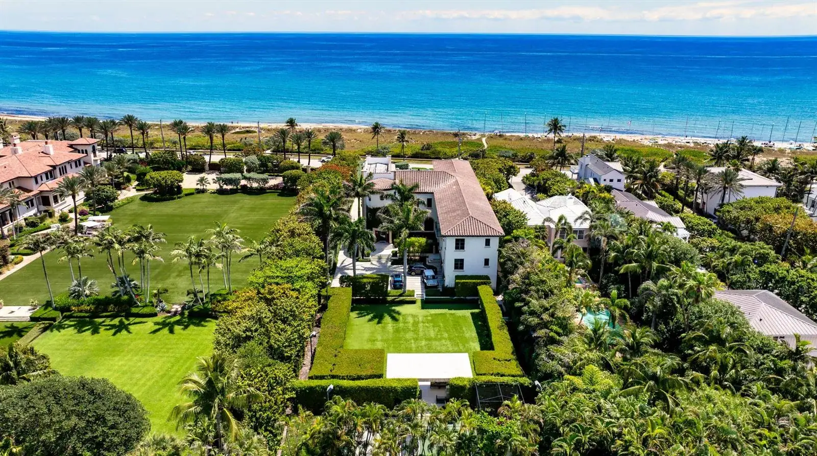 7 bedroom 8 bath Residential for sale at 410 N Ocean Boulevard, Delray Beach FL 33483